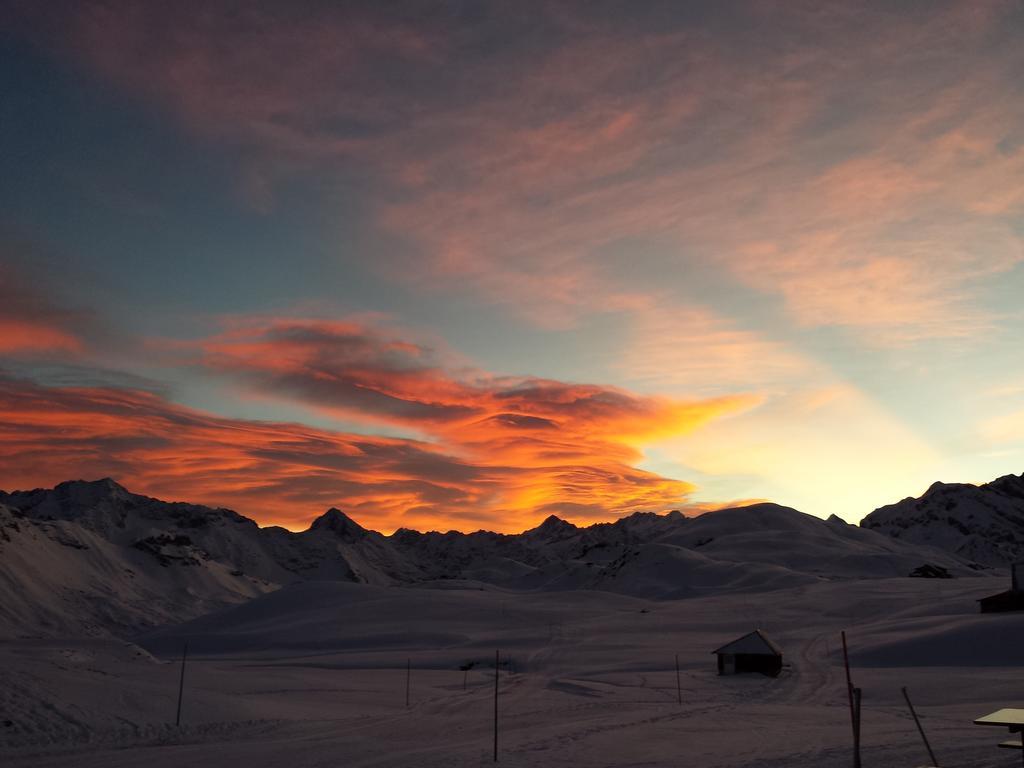 Berggasthaus Tannalp Frutt Екстериор снимка